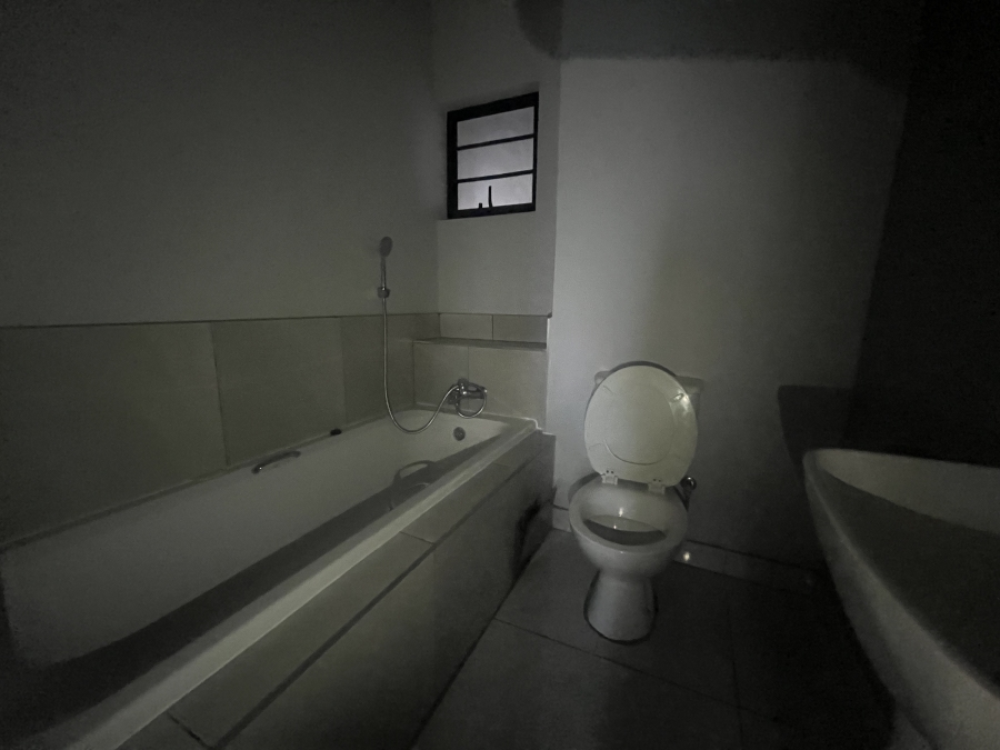 To Let 2 Bedroom Property for Rent in South Hills Gauteng