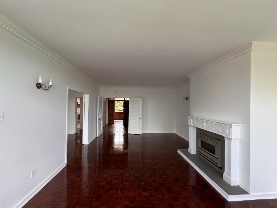 To Let 4 Bedroom Property for Rent in Illovo Gauteng