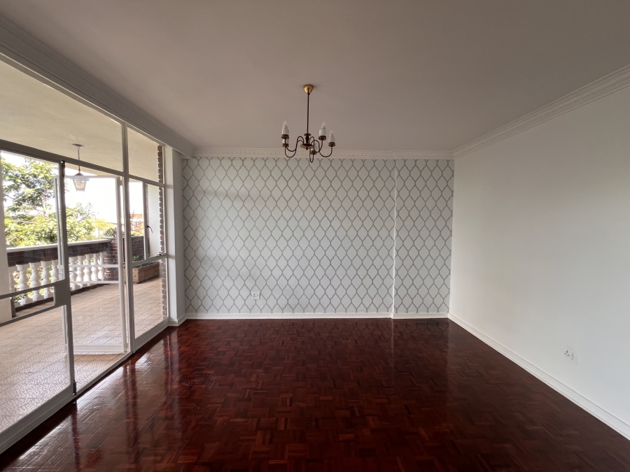 To Let 4 Bedroom Property for Rent in Illovo Gauteng