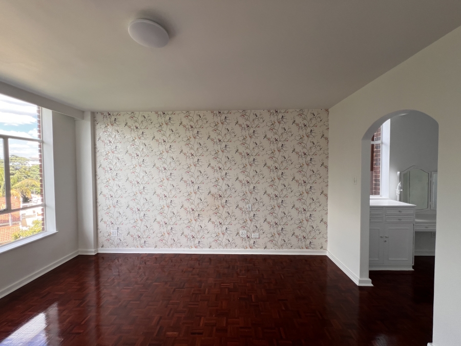 To Let 4 Bedroom Property for Rent in Illovo Gauteng