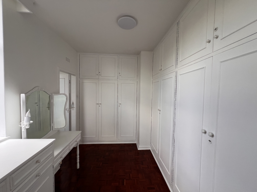 To Let 4 Bedroom Property for Rent in Illovo Gauteng