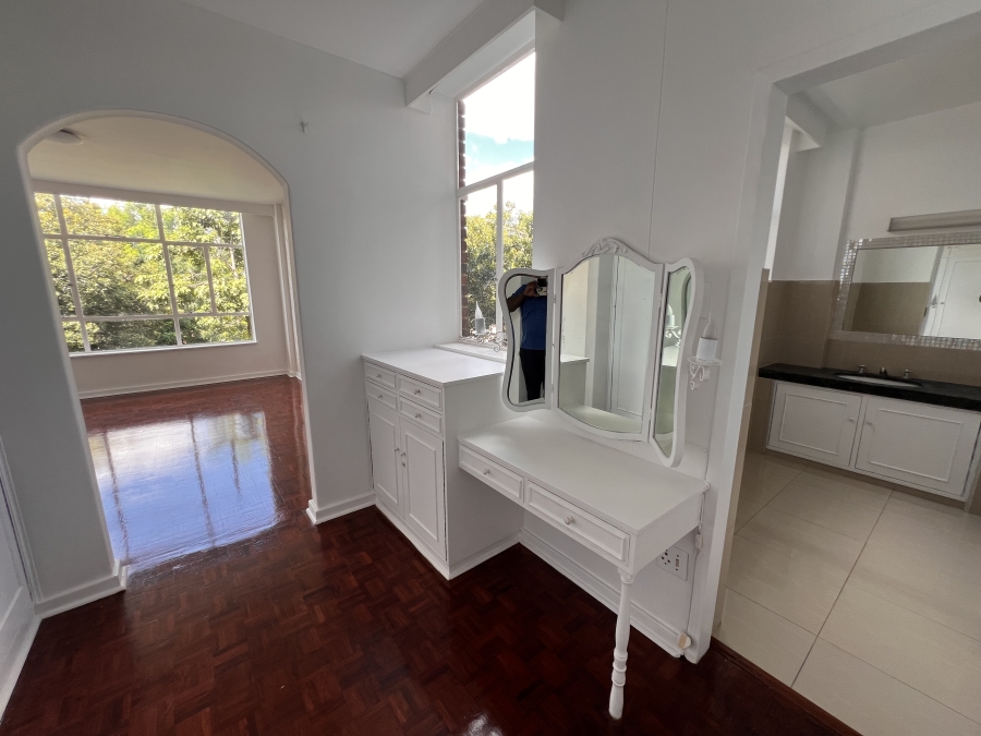 To Let 4 Bedroom Property for Rent in Illovo Gauteng