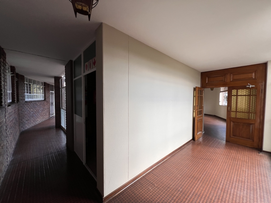 To Let 4 Bedroom Property for Rent in Illovo Gauteng