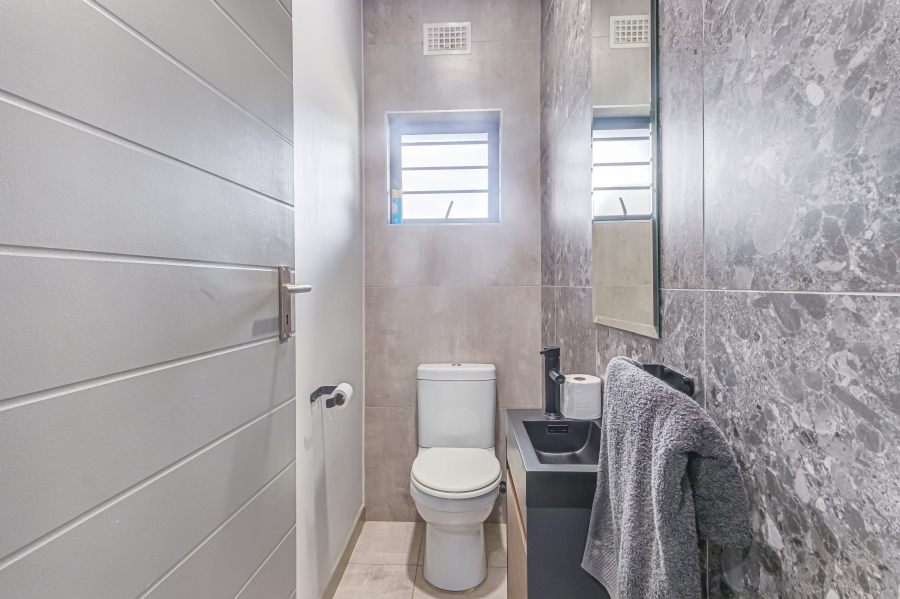 3 Bedroom Property for Sale in Kya Sands Gauteng