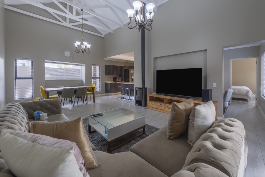 3 Bedroom Property for Sale in Copperleaf Estate Gauteng