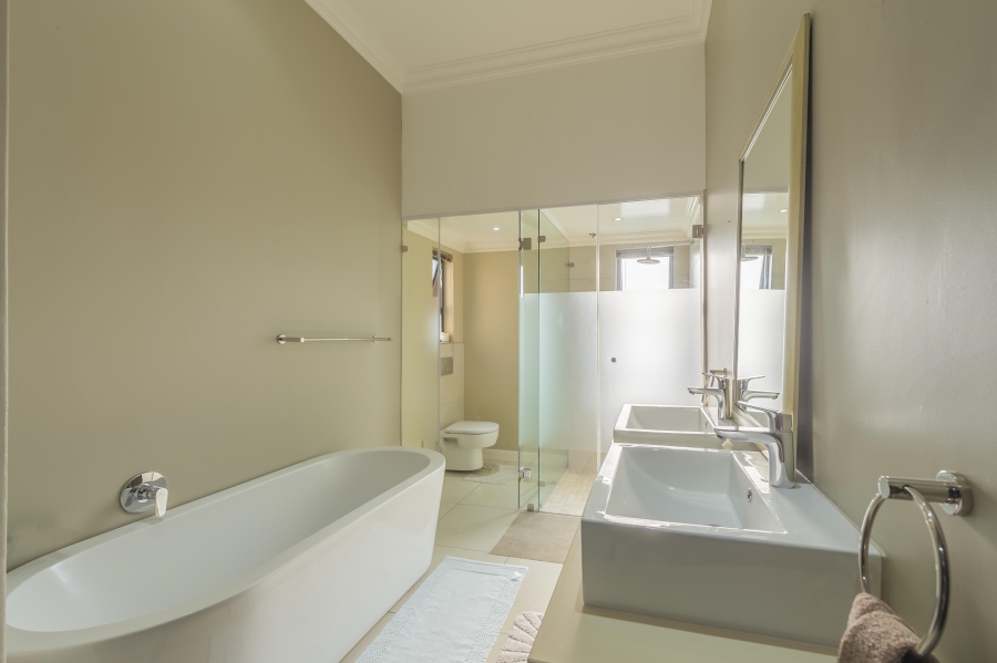 3 Bedroom Property for Sale in Copperleaf Estate Gauteng