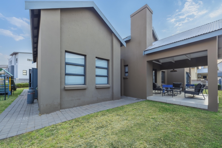 3 Bedroom Property for Sale in Copperleaf Estate Gauteng