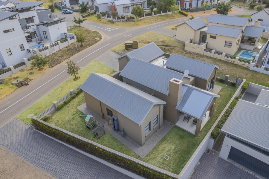 3 Bedroom Property for Sale in Copperleaf Estate Gauteng