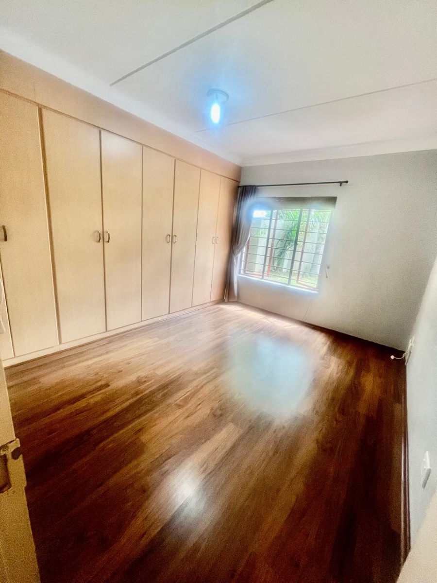 To Let 2 Bedroom Property for Rent in Sunninghill Gauteng