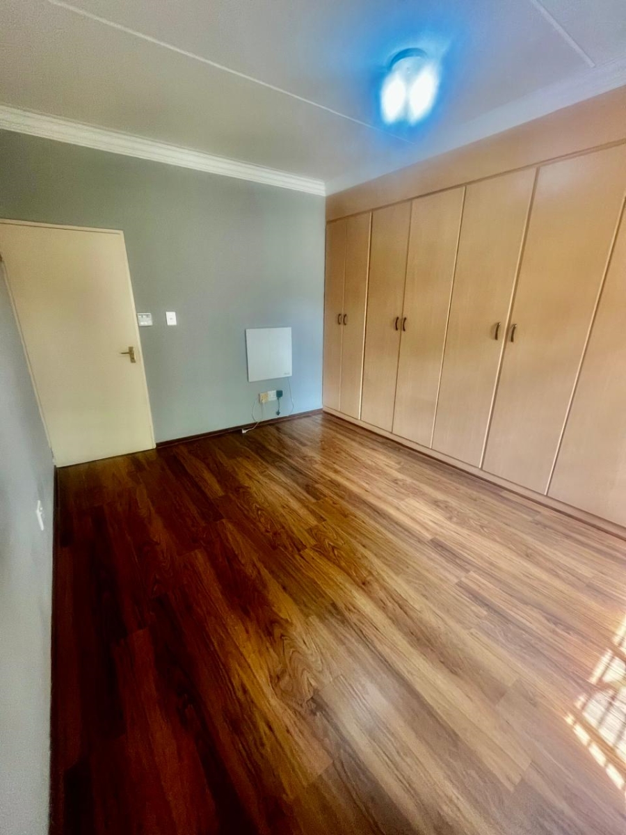 To Let 2 Bedroom Property for Rent in Sunninghill Gauteng