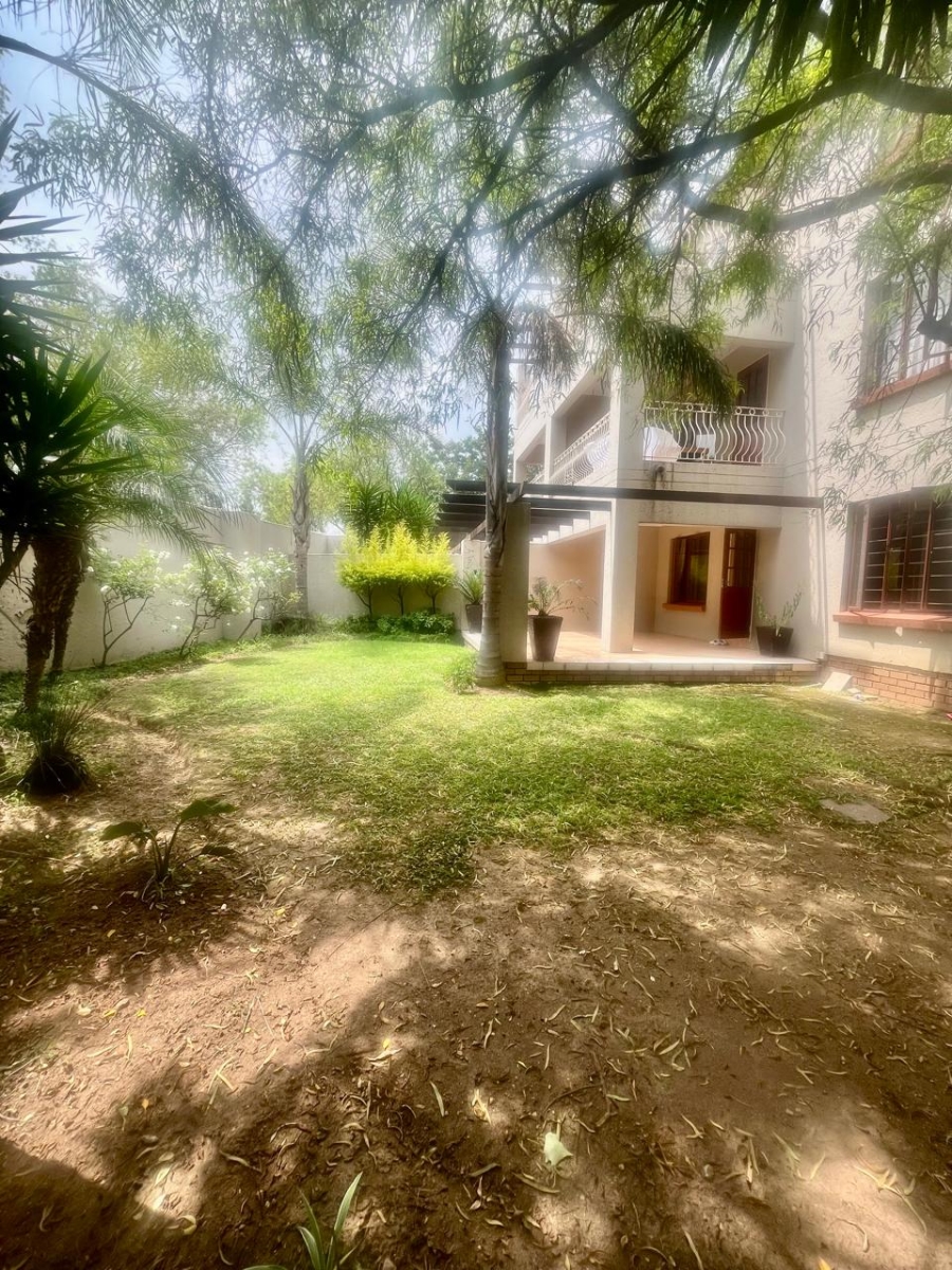 To Let 2 Bedroom Property for Rent in Sunninghill Gauteng