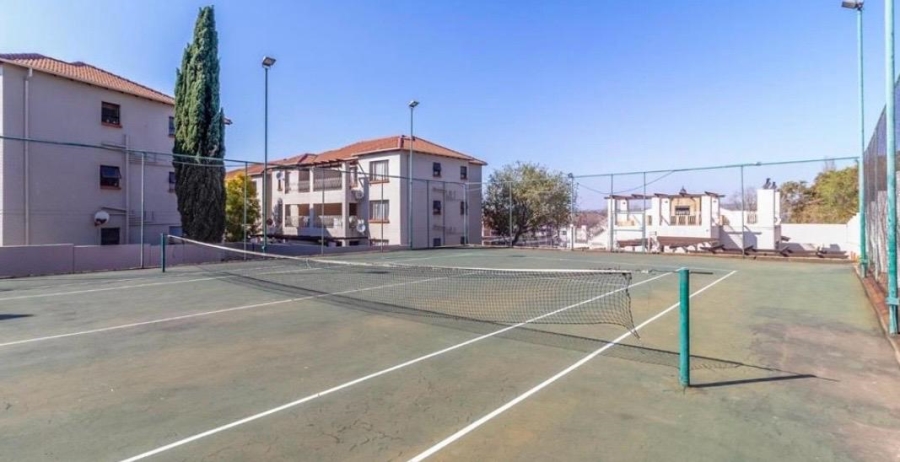 To Let 2 Bedroom Property for Rent in Sunninghill Gauteng