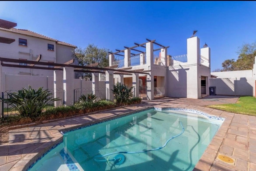 To Let 2 Bedroom Property for Rent in Sunninghill Gauteng