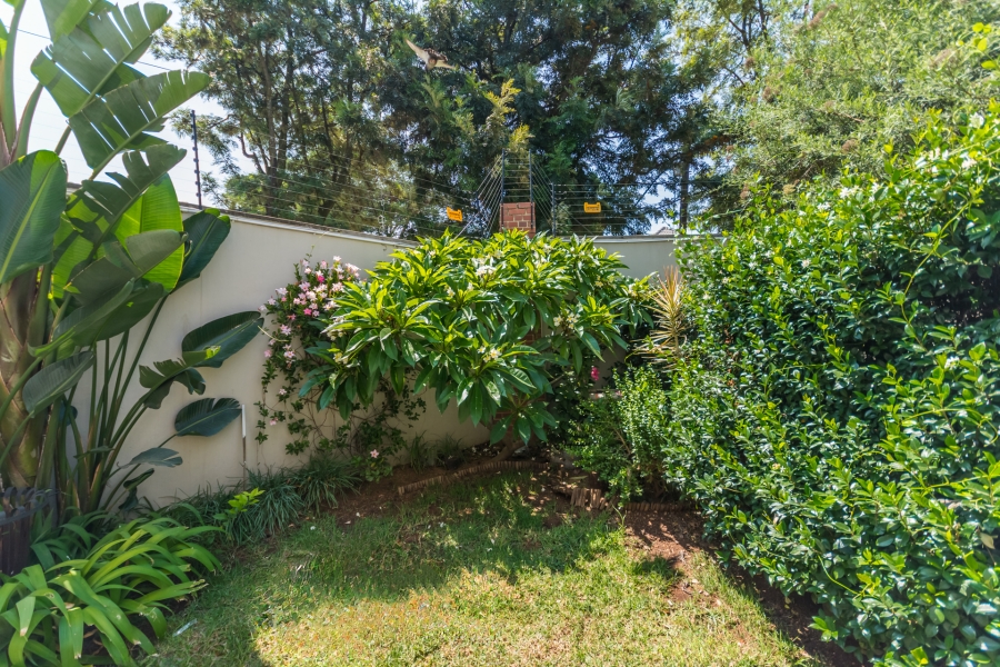 3 Bedroom Property for Sale in Crowthorne AH Gauteng