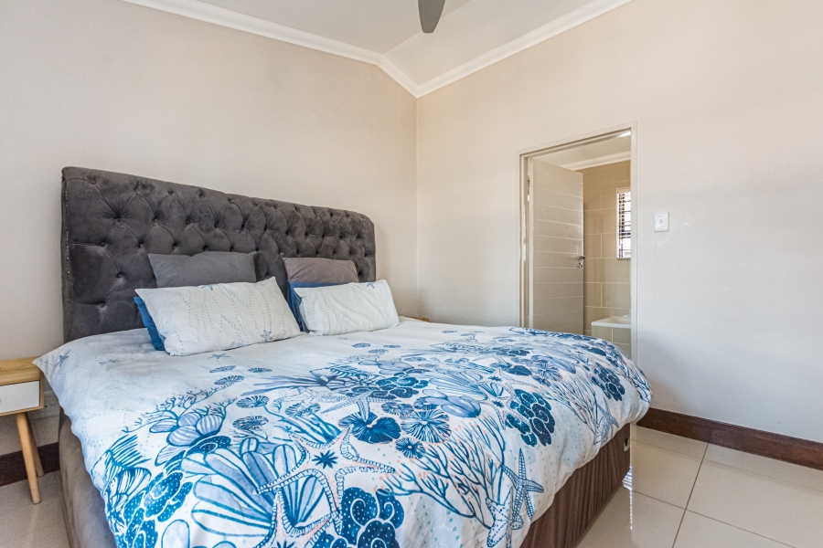 3 Bedroom Property for Sale in Crowthorne AH Gauteng