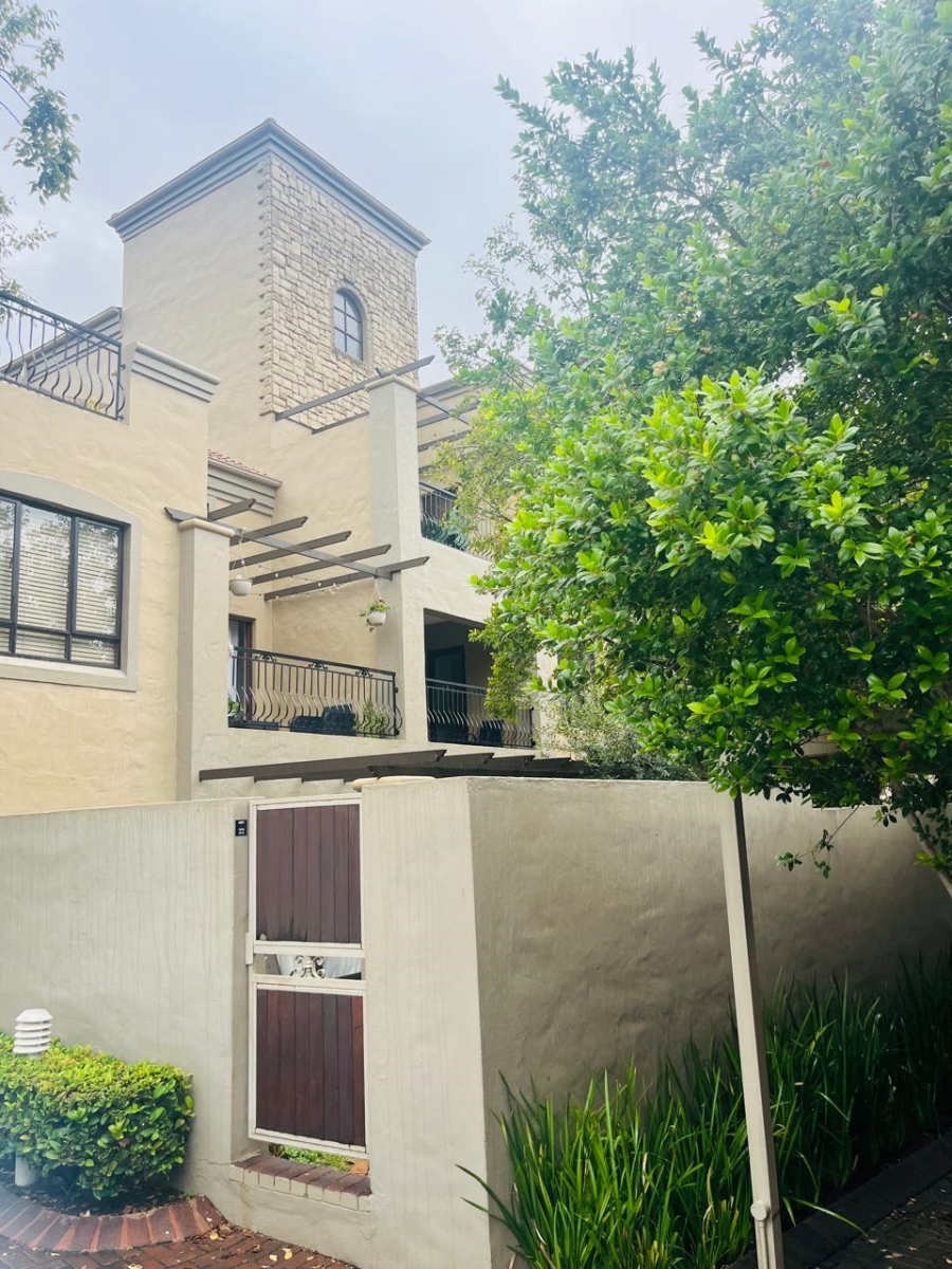 1 Bedroom Property for Sale in Lonehill Gauteng