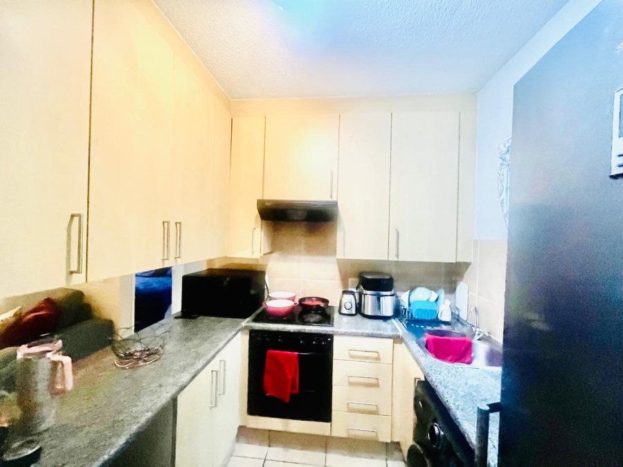 1 Bedroom Property for Sale in Lonehill Gauteng