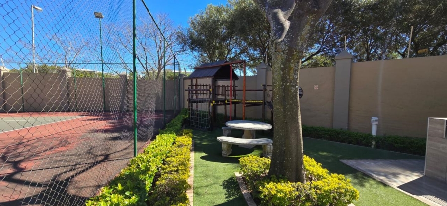 1 Bedroom Property for Sale in Lonehill Gauteng