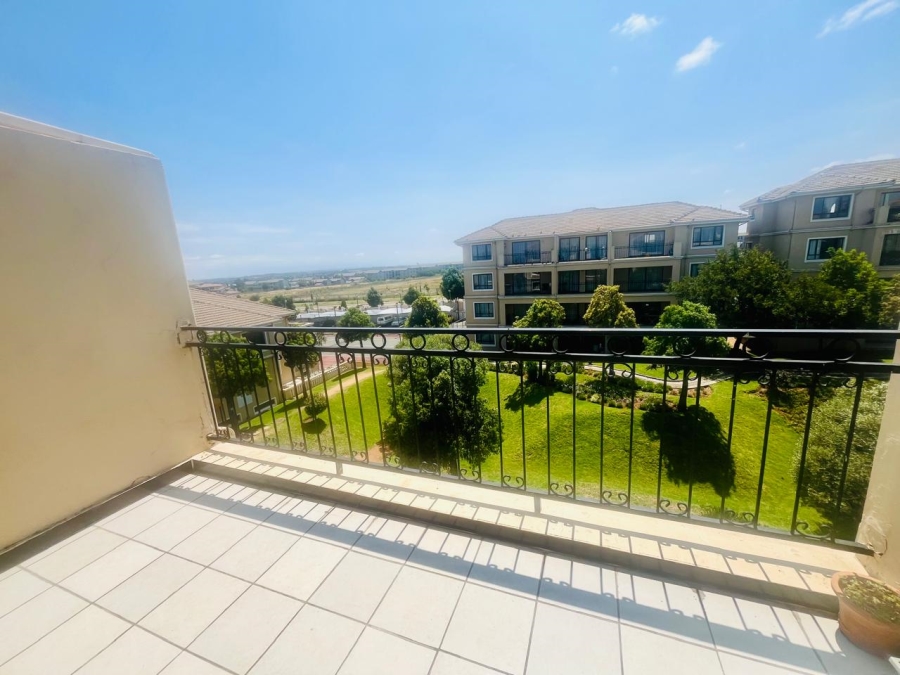 1 Bedroom Property for Sale in Carlswald Gauteng