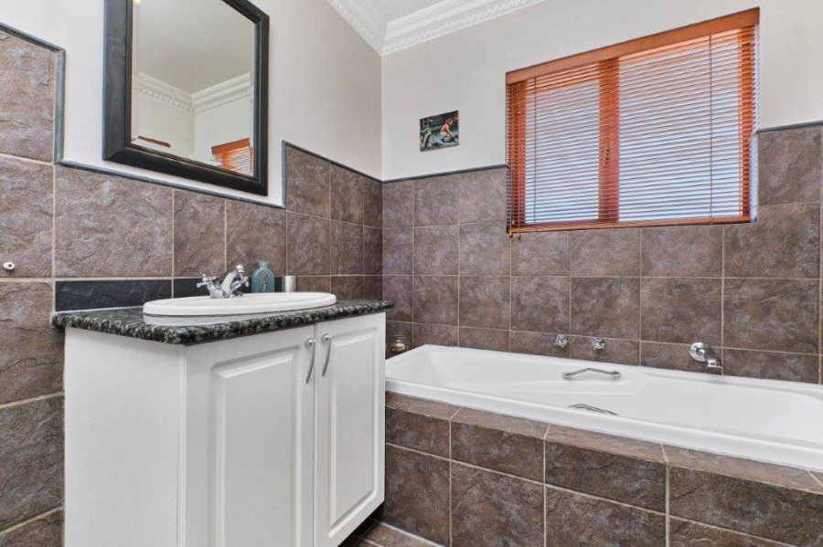 3 Bedroom Property for Sale in Hyde Park Gauteng