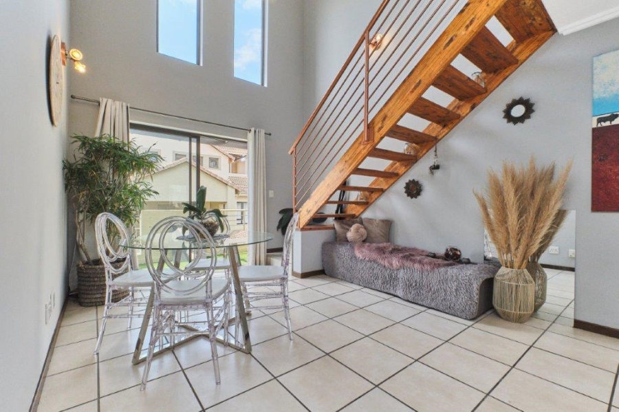 1 Bedroom Property for Sale in Bryanston Gauteng