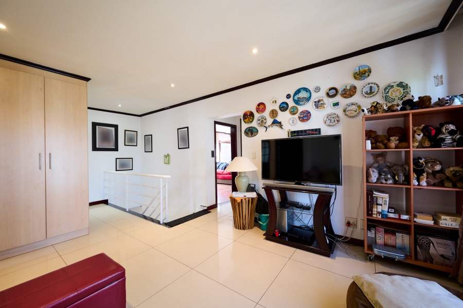 3 Bedroom Property for Sale in Erand Gardens Gauteng