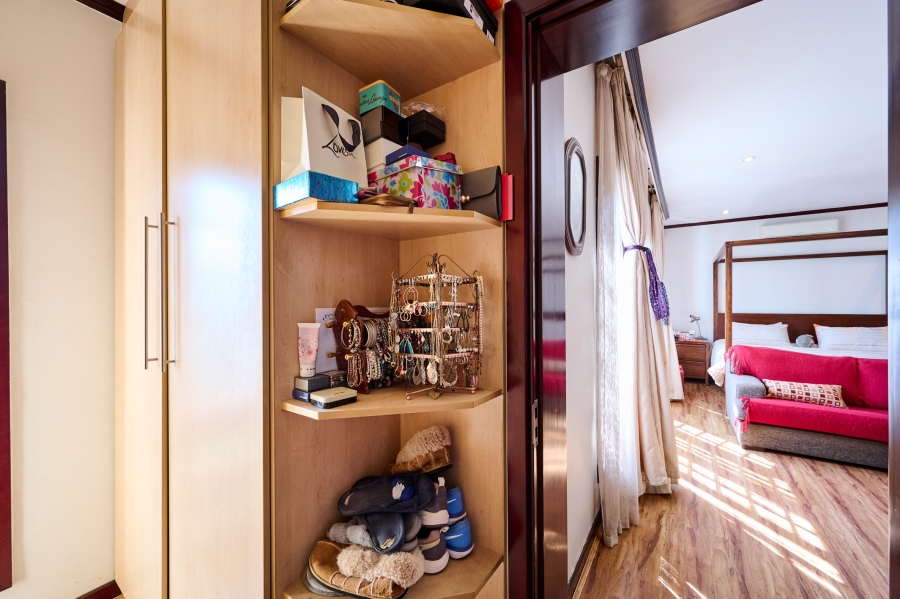 3 Bedroom Property for Sale in Erand Gardens Gauteng