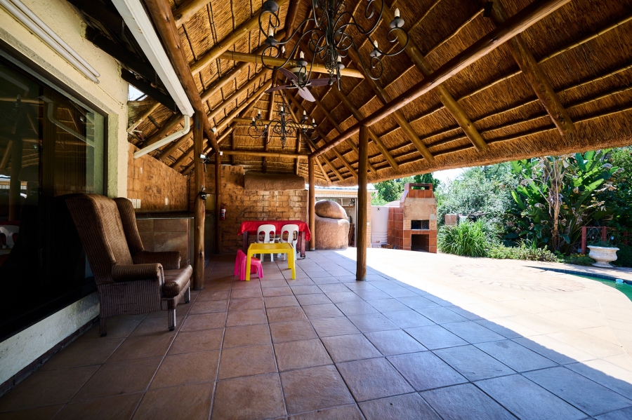 4 Bedroom Property for Sale in Vorna Valley Gauteng