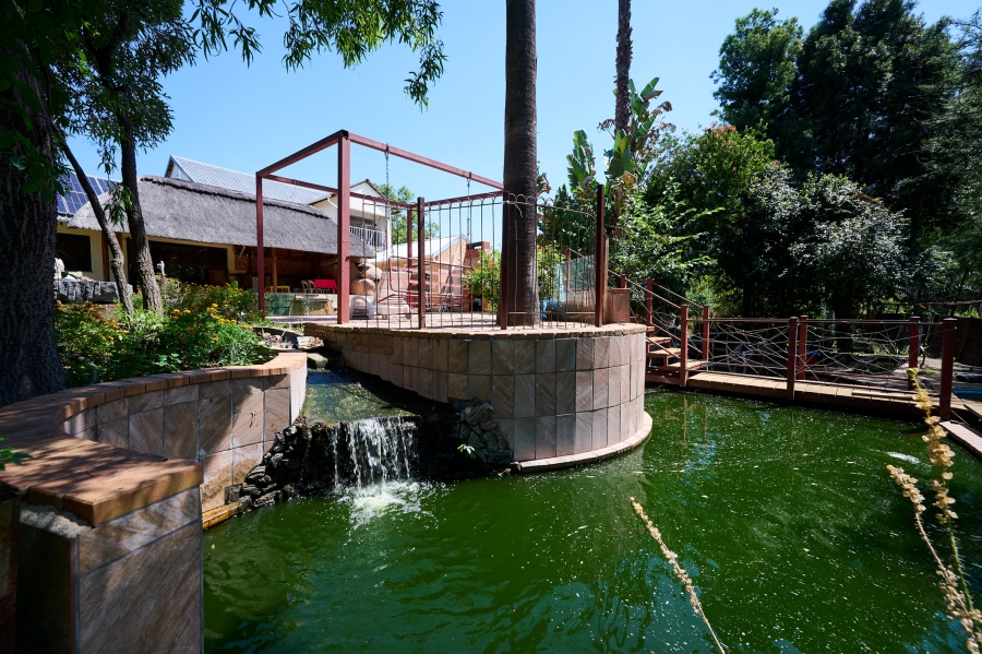 4 Bedroom Property for Sale in Vorna Valley Gauteng