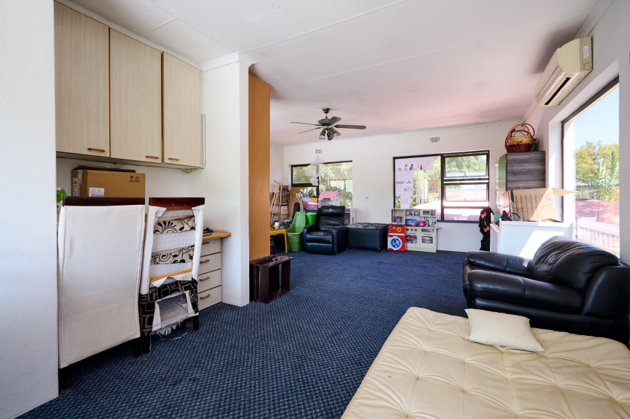 4 Bedroom Property for Sale in Vorna Valley Gauteng