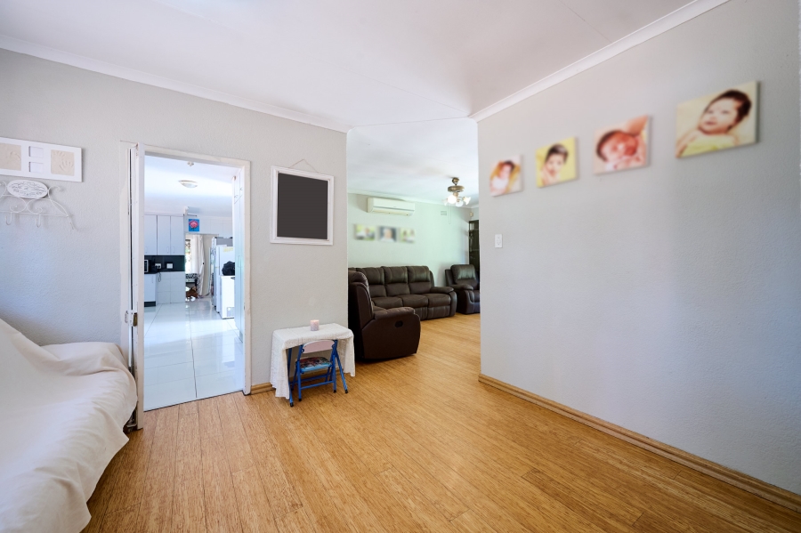 4 Bedroom Property for Sale in Vorna Valley Gauteng