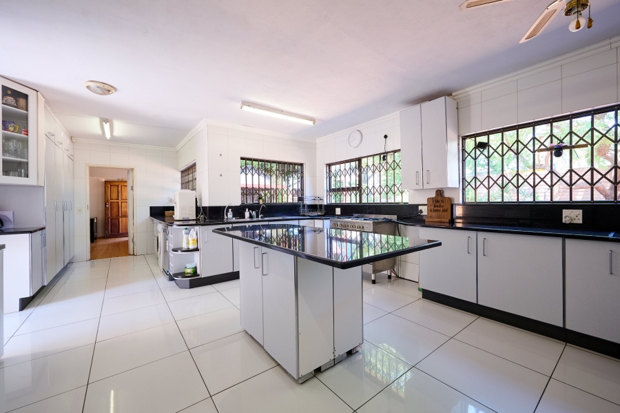 4 Bedroom Property for Sale in Vorna Valley Gauteng