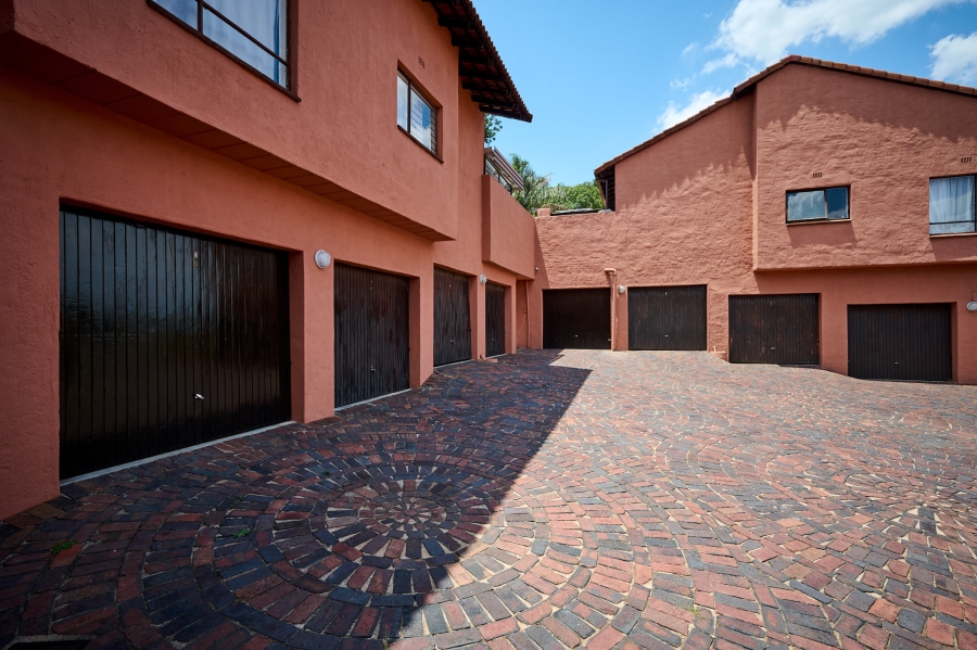 3 Bedroom Property for Sale in Halfway Gardens Gauteng