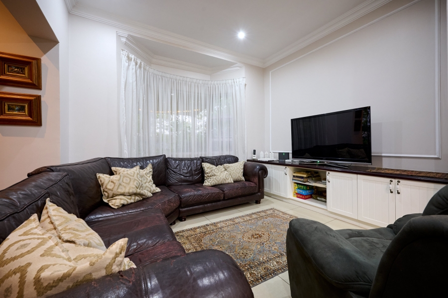 4 Bedroom Property for Sale in Waterfall Country Village Gauteng