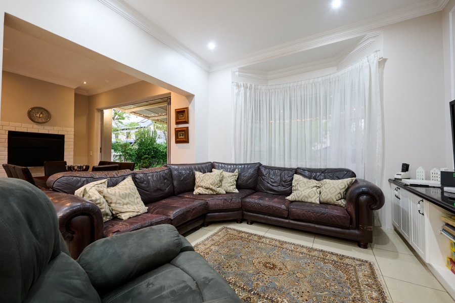 4 Bedroom Property for Sale in Waterfall Country Village Gauteng