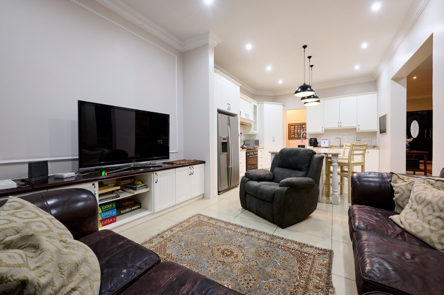 4 Bedroom Property for Sale in Waterfall Country Village Gauteng