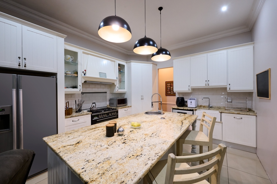 4 Bedroom Property for Sale in Waterfall Country Village Gauteng