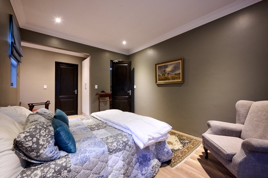 4 Bedroom Property for Sale in Waterfall Country Village Gauteng