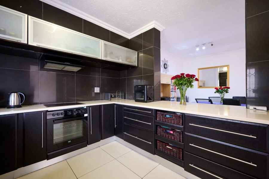 3 Bedroom Property for Sale in Halfway Gardens Gauteng