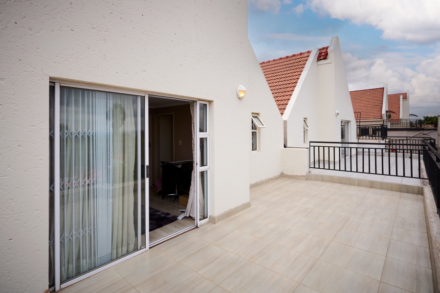 3 Bedroom Property for Sale in Halfway Gardens Gauteng