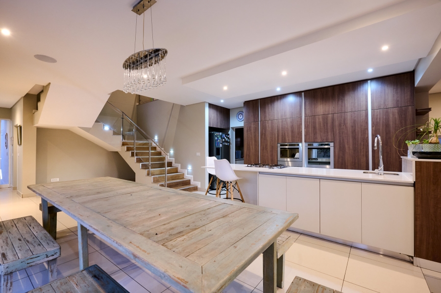 4 Bedroom Property for Sale in Waterfall Country Village Gauteng