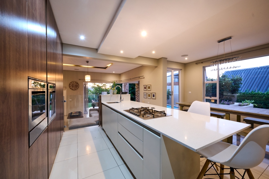 4 Bedroom Property for Sale in Waterfall Country Village Gauteng