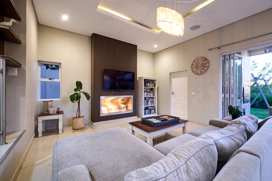 4 Bedroom Property for Sale in Waterfall Country Village Gauteng