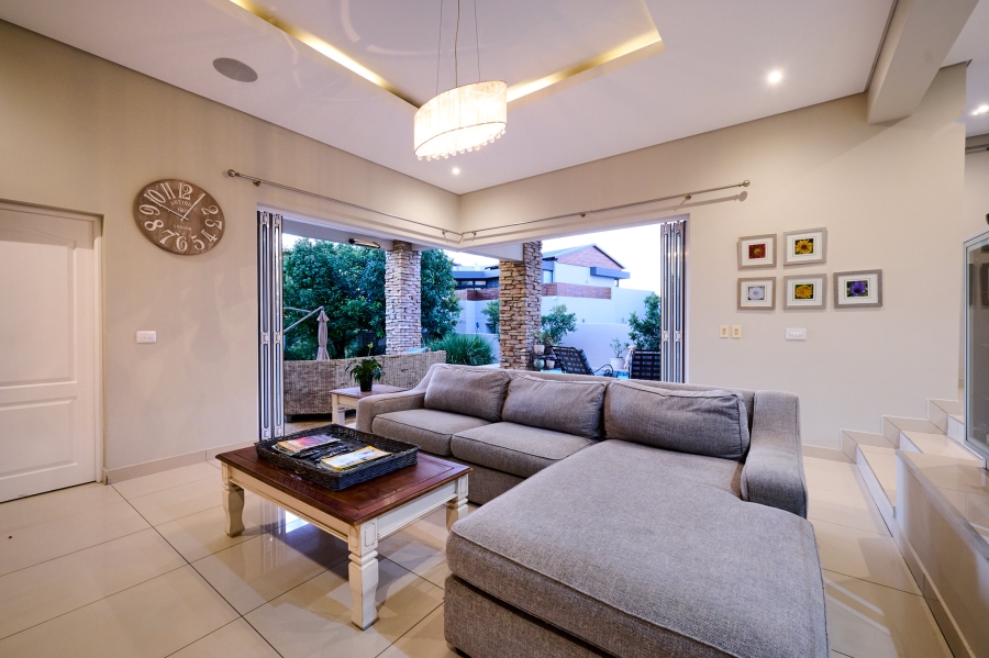 4 Bedroom Property for Sale in Waterfall Country Village Gauteng