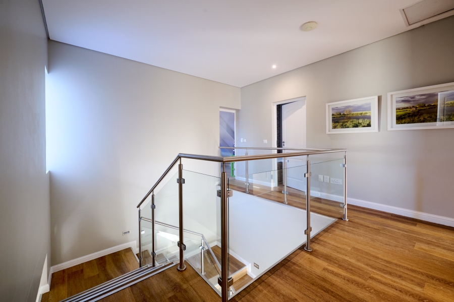 4 Bedroom Property for Sale in Waterfall Country Village Gauteng