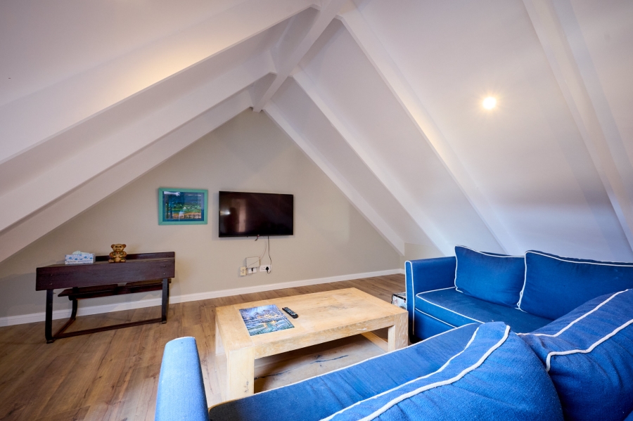 4 Bedroom Property for Sale in Waterfall Country Village Gauteng