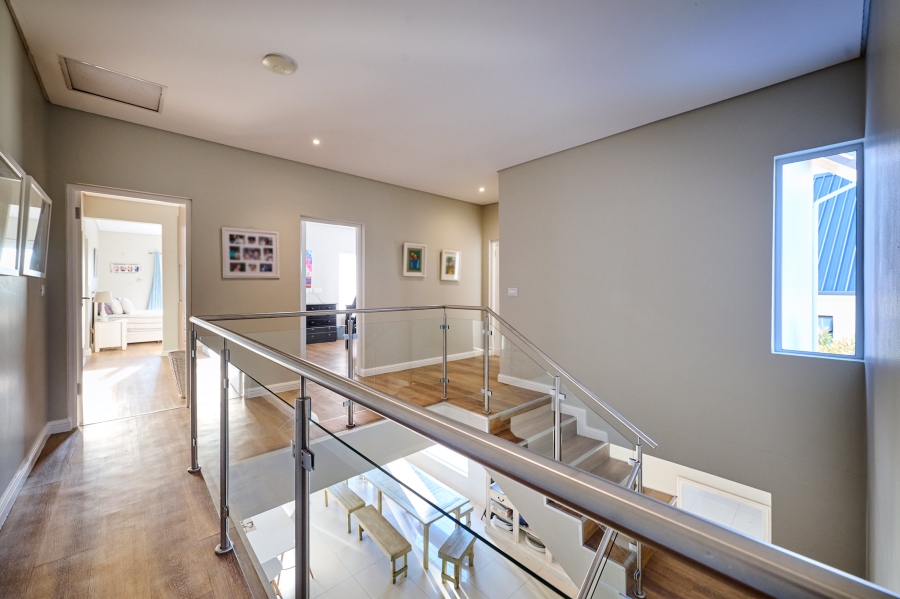 4 Bedroom Property for Sale in Waterfall Country Village Gauteng