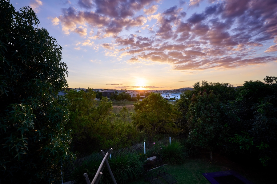 4 Bedroom Property for Sale in Waterfall Country Village Gauteng