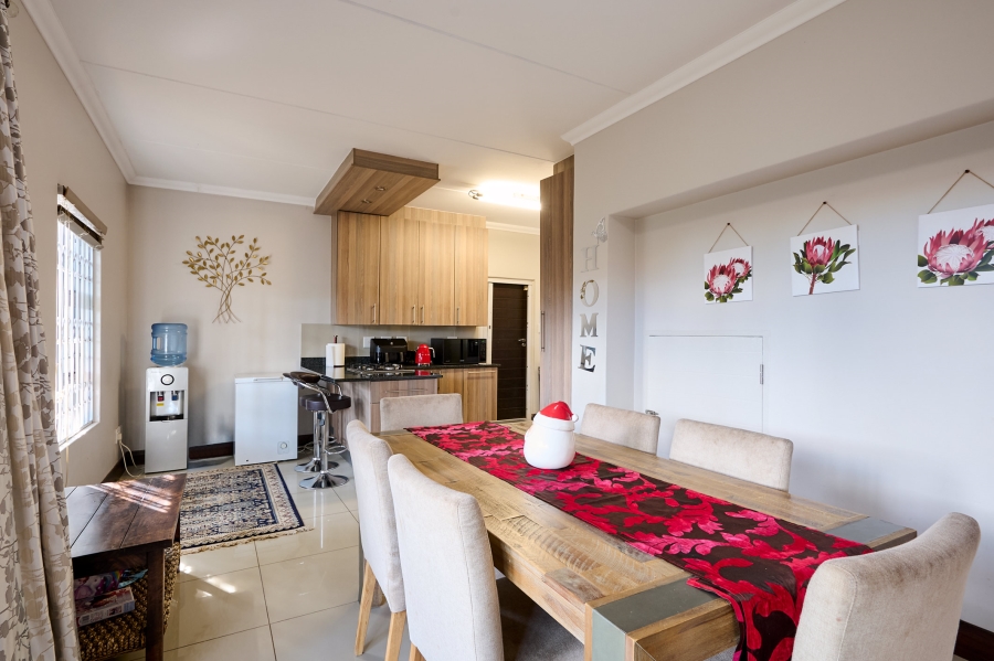 3 Bedroom Property for Sale in Crowthorne AH Gauteng