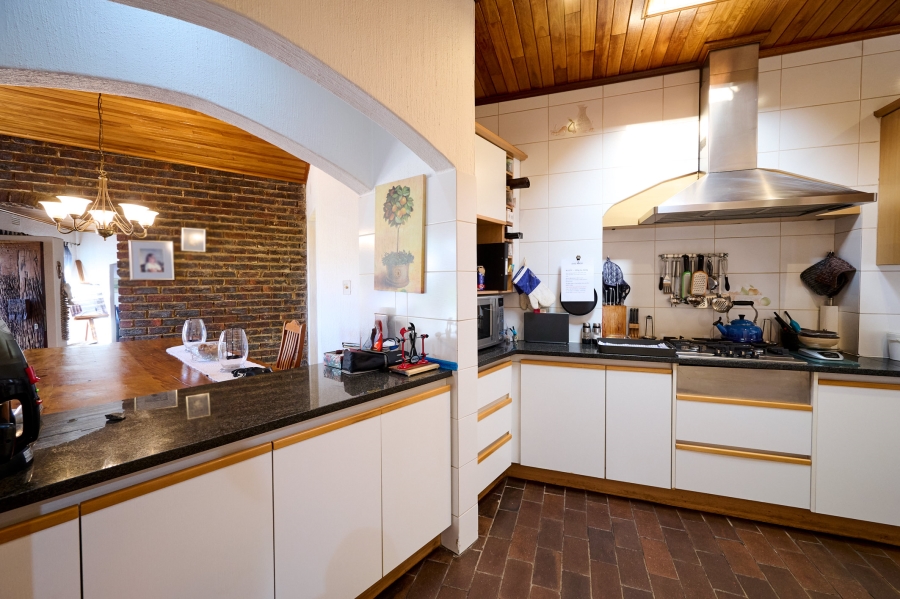 3 Bedroom Property for Sale in Vorna Valley Gauteng